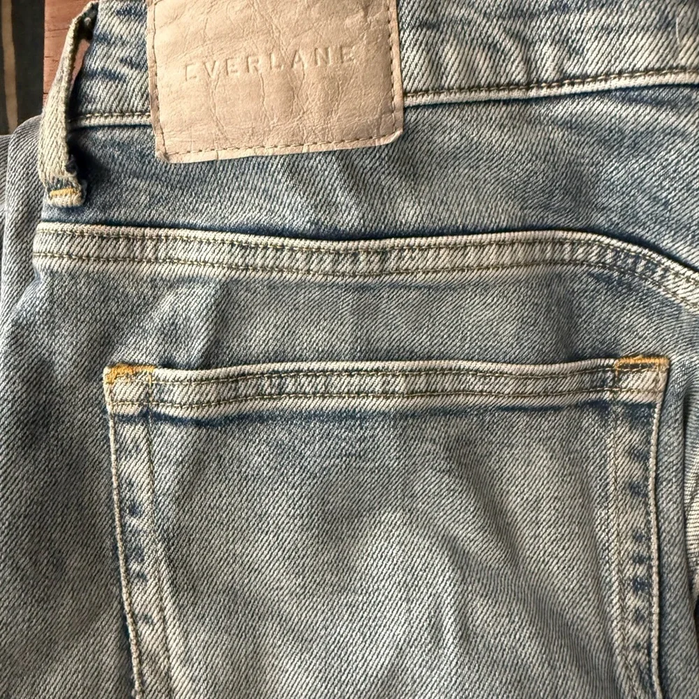 Everlane Cheeky Straight Jean - Picture 2 of 5